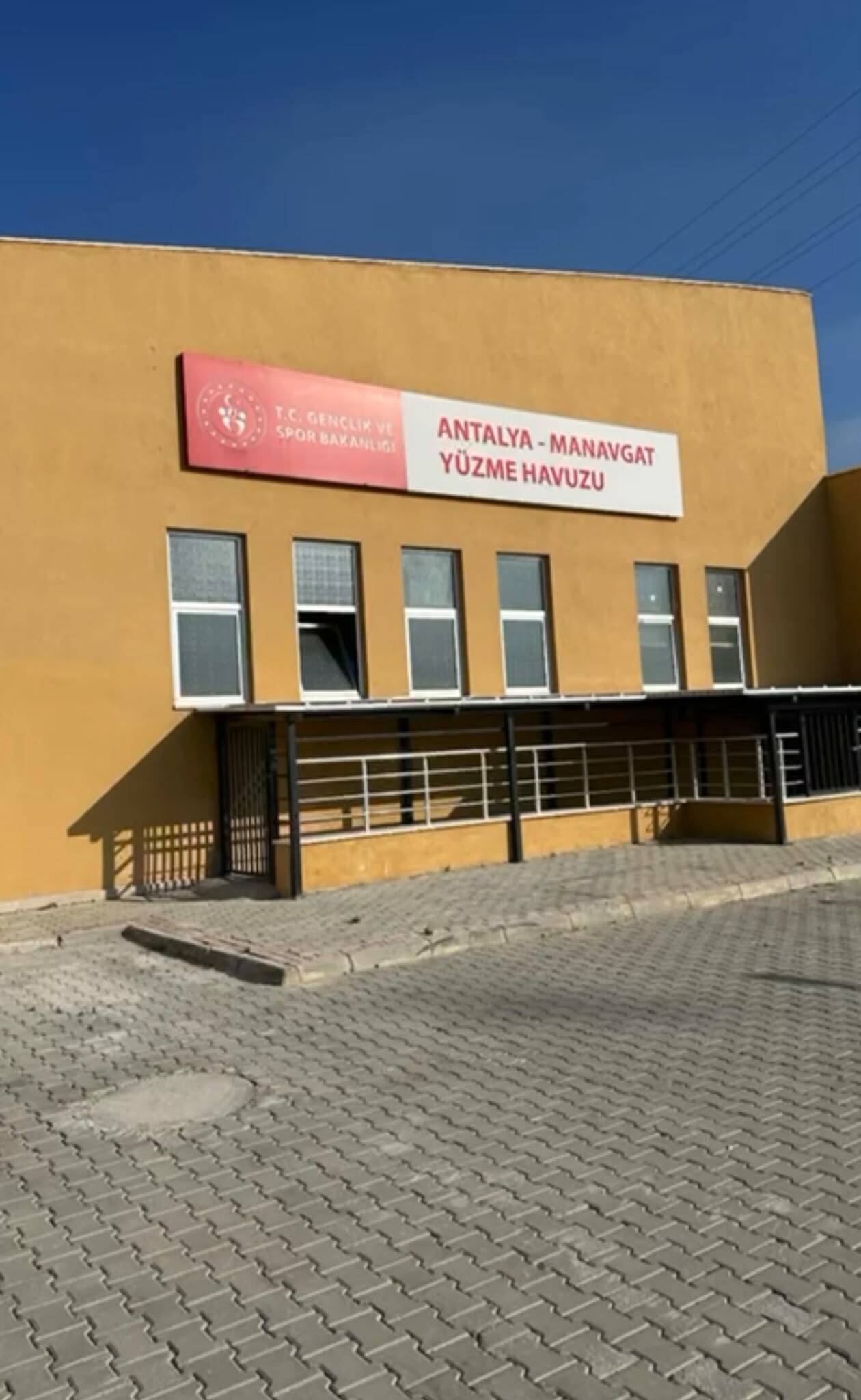 ANTALYA MANAVGAT YÜZME SALONU